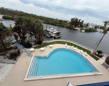 4823 Ebbtide Lane - Photo Thumbnail 41