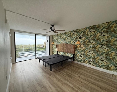 4823 Ebbtide Lane - Photo Thumbnail 16