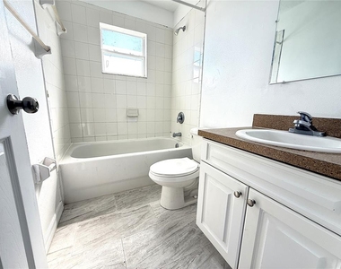 720 Newton Avenue S - Photo Thumbnail 13