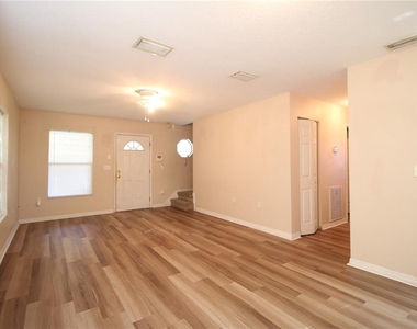 720 Newton Avenue S - Photo Thumbnail 1