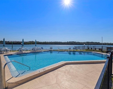 1 Windrush Boulevard - Photo Thumbnail 42