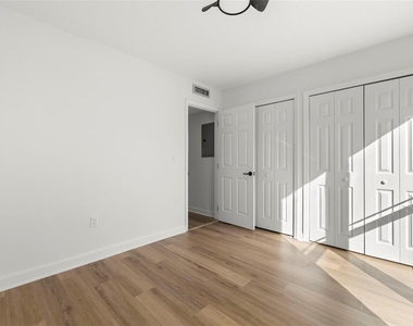 1 Windrush Boulevard - Photo Thumbnail 29