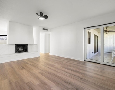 1 Windrush Boulevard - Photo Thumbnail 15