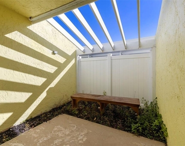 1 Windrush Boulevard - Photo Thumbnail 35