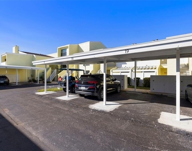 1 Windrush Boulevard - Photo Thumbnail 36