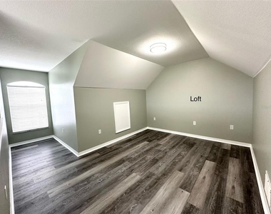 10534 White Lake Court - Photo Thumbnail 5