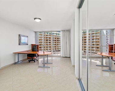 860 Ashford Ave - Photo Thumbnail 15