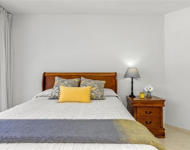 860 Ashford Ave - Photo Thumbnail 21