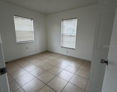 2419 Se 16th Avenue - Photo Thumbnail 14