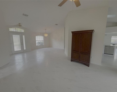 11435 Sw 140th Avenue - Photo Thumbnail 5