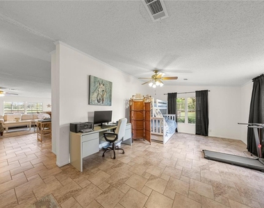 18850 Se 12th Lane - Photo Thumbnail 11