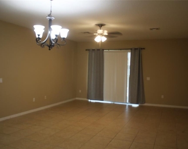 13231 Overstreet Road - Photo Thumbnail 4
