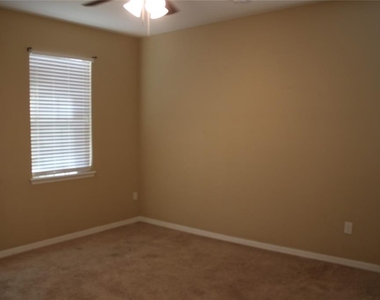 13231 Overstreet Road - Photo Thumbnail 7