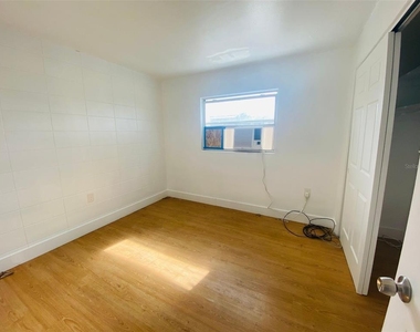 1341 West Point Drive - Photo Thumbnail 11