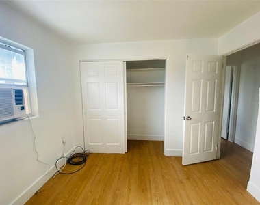 1341 West Point Drive - Photo Thumbnail 9