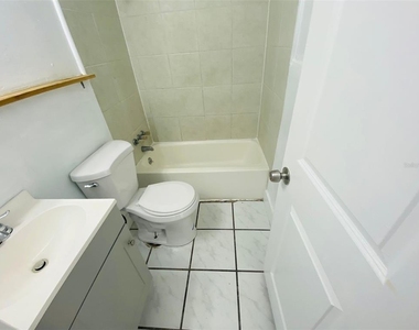 1341 West Point Drive - Photo Thumbnail 7