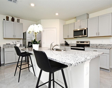 440 Baroness Way - Photo Thumbnail 10