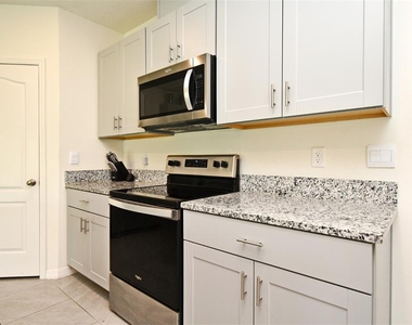 440 Baroness Way - Photo Thumbnail 15