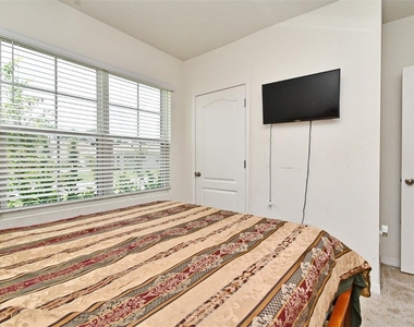 440 Baroness Way - Photo Thumbnail 20