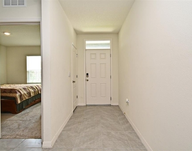440 Baroness Way - Photo Thumbnail 17