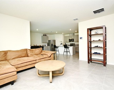440 Baroness Way - Photo Thumbnail 3