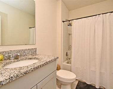 440 Baroness Way - Photo Thumbnail 21