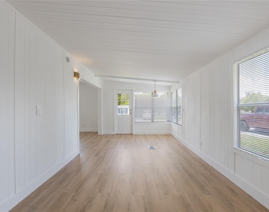814 Roseapple Avenue - Photo Thumbnail 5
