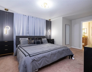 8935 Candy Palm Road - Photo Thumbnail 11
