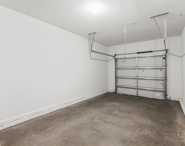 358 Cadberry Place - Photo Thumbnail 21