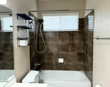 8992 Sw 79th Avenue - Photo Thumbnail 5