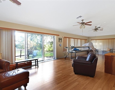 21300 Royal St Georges Lane - Photo Thumbnail 8