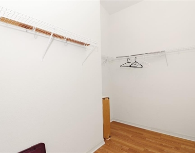 21300 Royal St Georges Lane - Photo Thumbnail 14