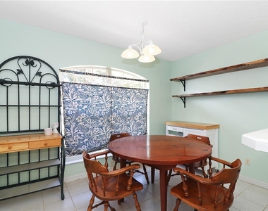 21300 Royal St Georges Lane - Photo Thumbnail 11