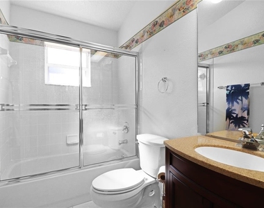 21300 Royal St Georges Lane - Photo Thumbnail 18