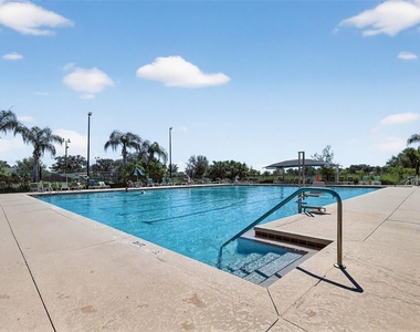21300 Royal St Georges Lane - Photo Thumbnail 37