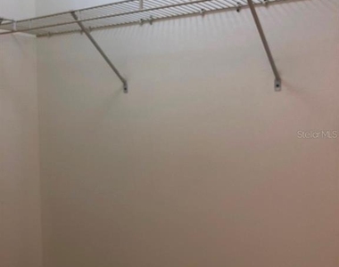107 Rolling Sands Drive - Photo Thumbnail 9