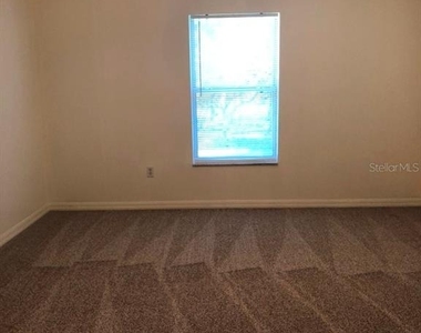 107 Rolling Sands Drive - Photo Thumbnail 10