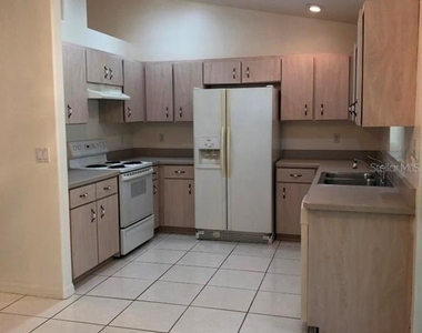 107 Rolling Sands Drive - Photo Thumbnail 15