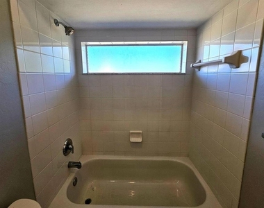 3012 40th Street Sw - Photo Thumbnail 18