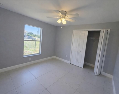 3012 40th Street Sw - Photo Thumbnail 16