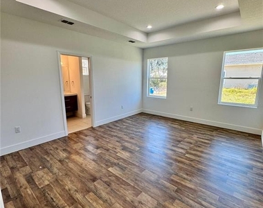 1314 Congo Court - Photo Thumbnail 7