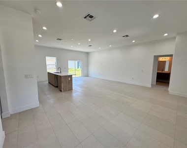1314 Congo Court - Photo Thumbnail 8