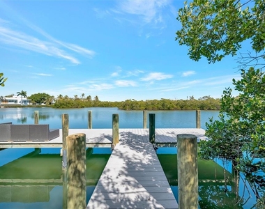 4237 Higel Avenue - Photo Thumbnail 45