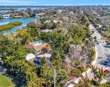 4237 Higel Avenue - Photo Thumbnail 1