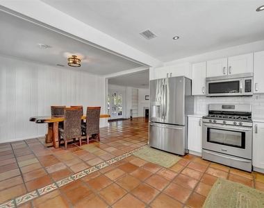4237 Higel Avenue - Photo Thumbnail 11