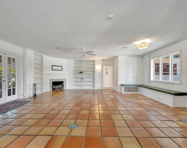 4237 Higel Avenue - Photo Thumbnail 17