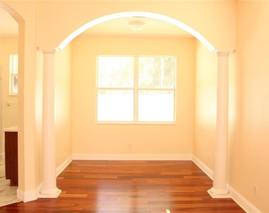 7803 33rd Street E - Photo Thumbnail 14