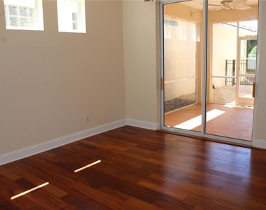 7803 33rd Street E - Photo Thumbnail 12