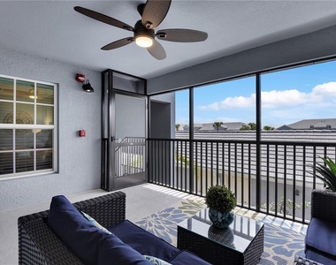 14271 Heritage Landing Boulevard - Photo Thumbnail 4