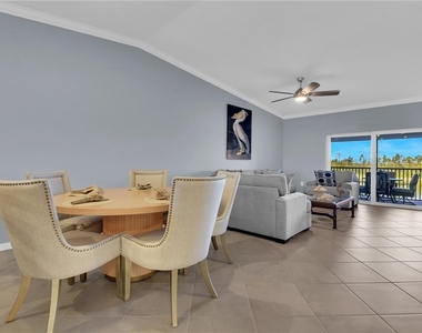 14271 Heritage Landing Boulevard - Photo Thumbnail 14
